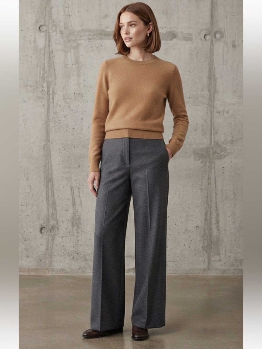 Cashmere Beige Crewneck Light Sweater Size Small - Picture 9 of 9